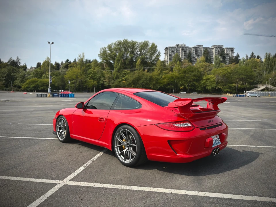 2010 Porsche 997 GT3 - Image 9 of 31