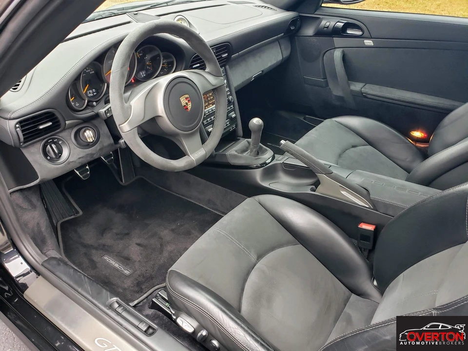 2010 Porsche 997 GT3 - Image 25 of 31