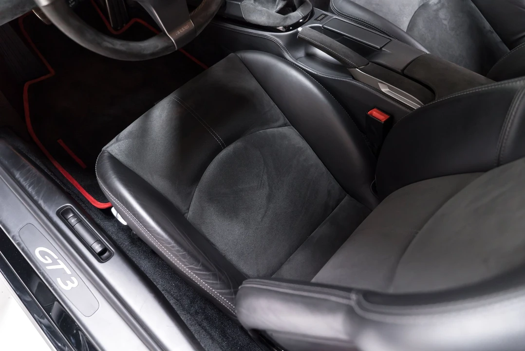 2010 Porsche 997 GT3 - Image 21 of 31