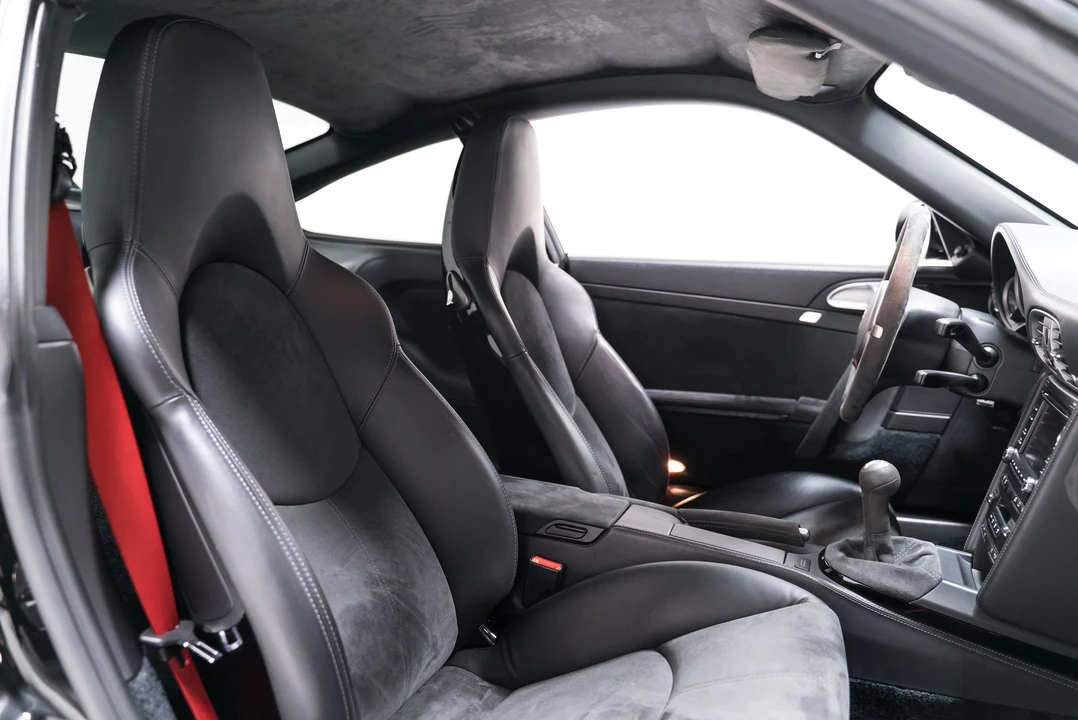2010 Porsche 997 GT3 - Image 29 of 31