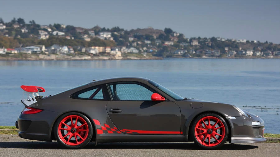 2010 Porsche 997 GT3 RS - Image 2 of 12