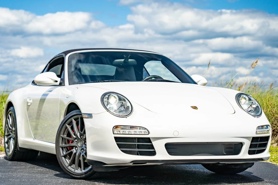 2010 Porsche 997 Carrera - Image 17 of 20