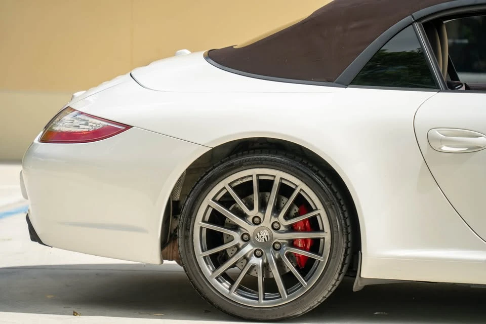 2010 Porsche 997 Carrera - Image 5 of 20
