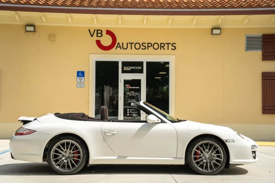2010 Porsche 997 Carrera - Image 8 of 20