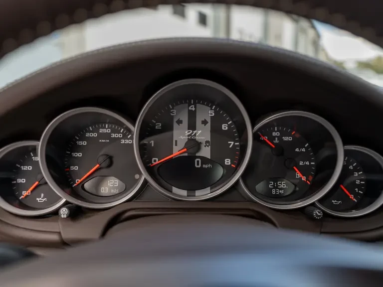 2010 Porsche 997 Sport Classic - Image 15 of 31