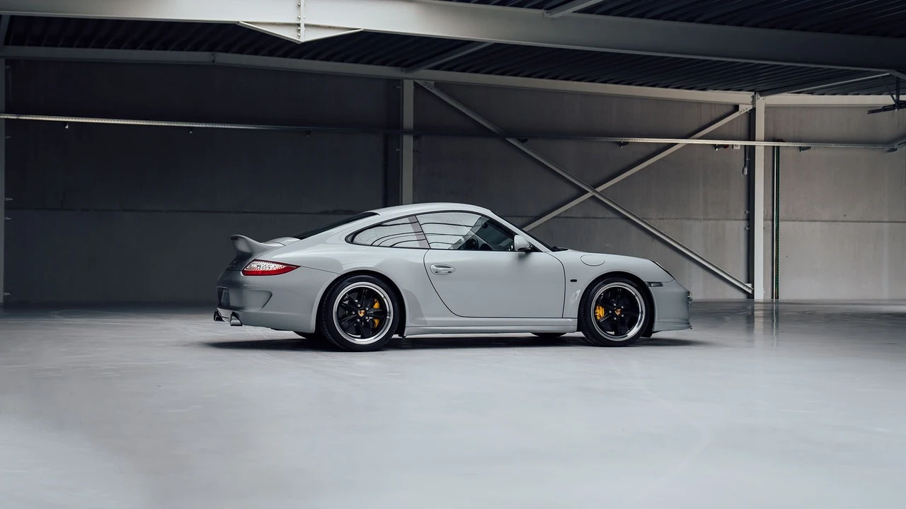 2010 Porsche 997 Sport Classic - Image 8 of 31