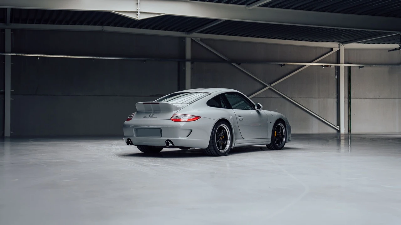 2010 Porsche 997 Sport Classic - Image 11 of 31