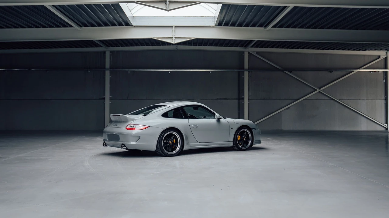 2010 Porsche 997 Sport Classic - Image 3 of 31