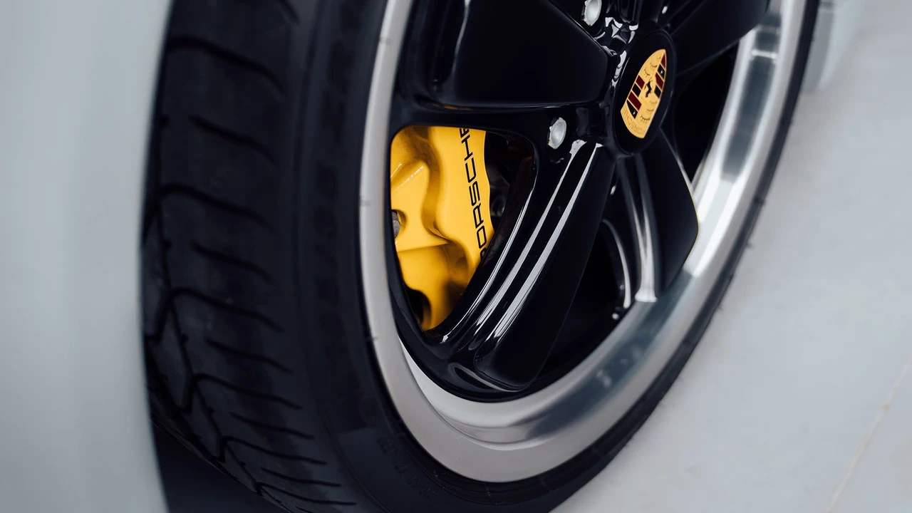 2010 Porsche 997 Sport Classic - Image 21 of 31