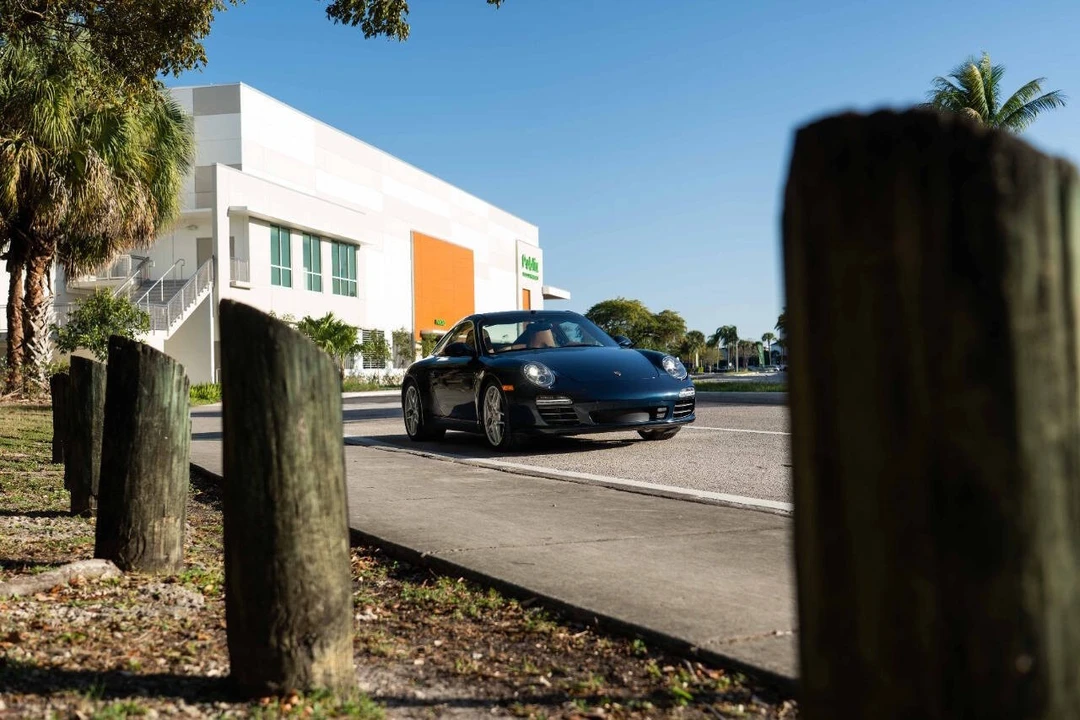 2010 Porsche 997 Targa - Image 11 of 31