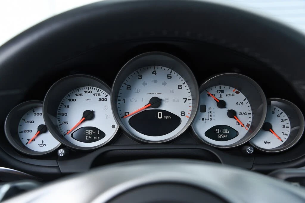 2010 Porsche 997 Targa - Image 9 of 31
