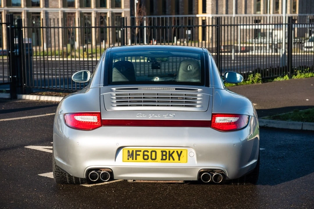 2010 Porsche 997 Targa - Image 15 of 30