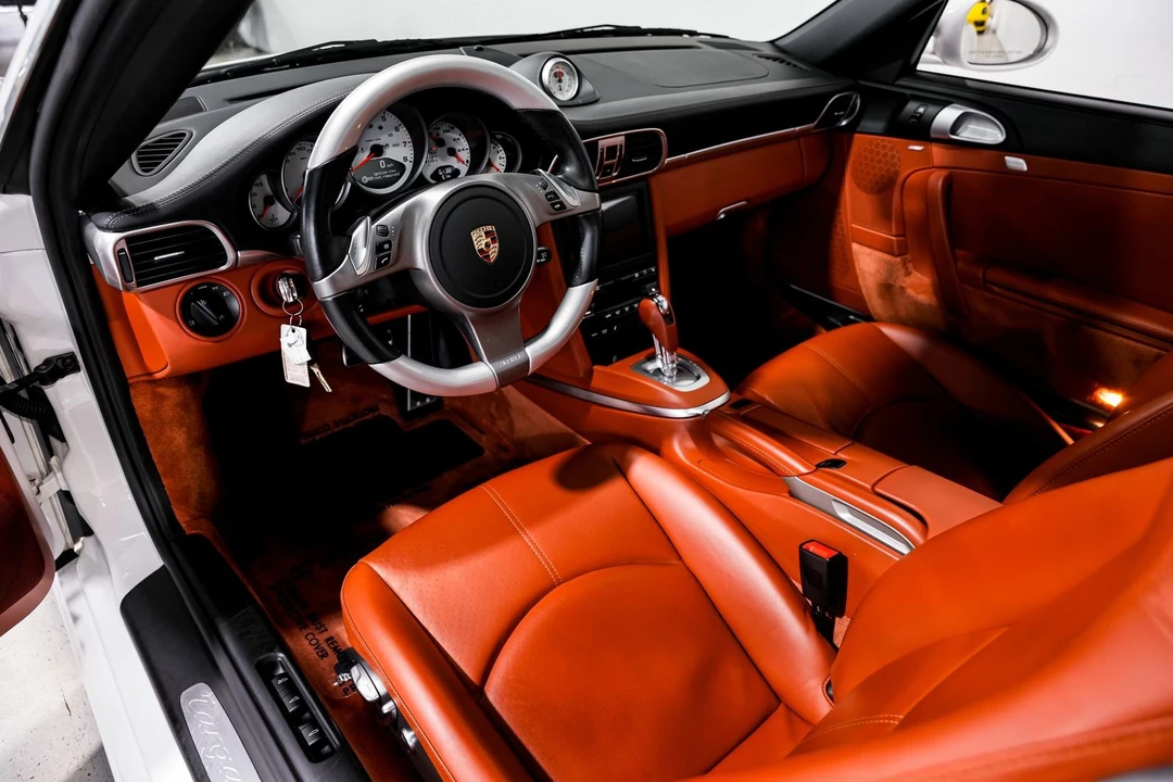 2010 Porsche 997 Targa - Image 9 of 31