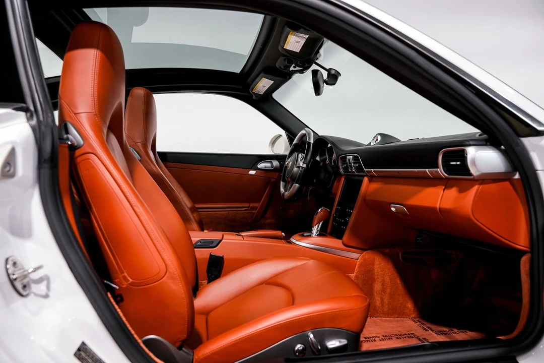 2010 Porsche 911 - Image 30 of 31