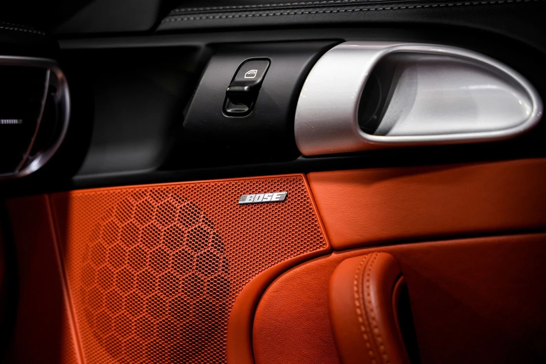 2010 Porsche 911 - Image 18 of 31