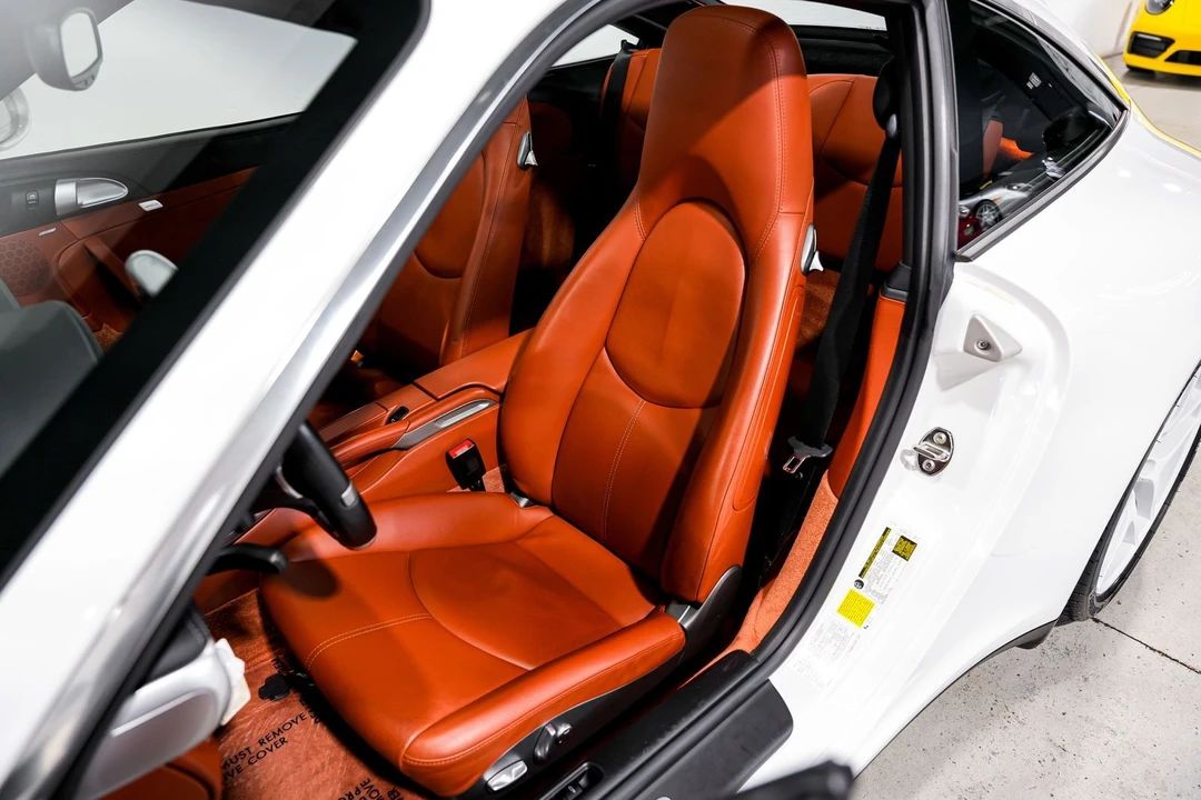 2010 Porsche 911 - Image 20 of 31