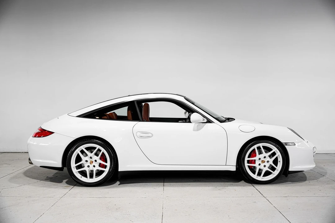 2010 Porsche 997 Targa - Image 2 of 31