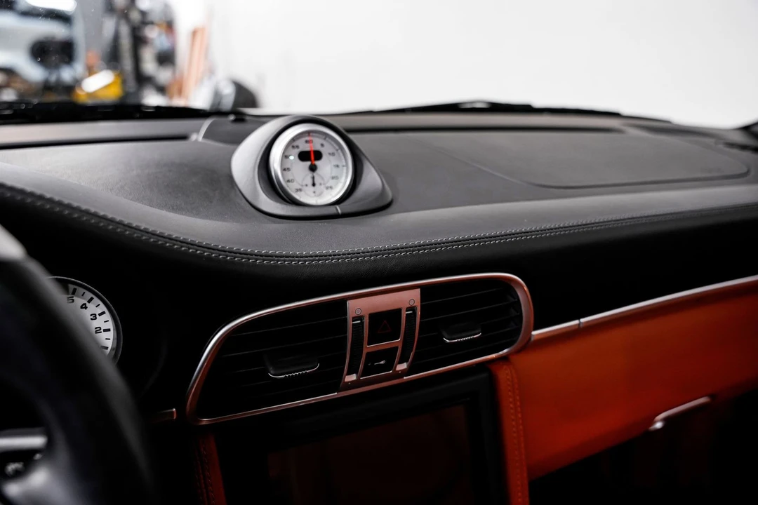 2010 Porsche 997 Targa - Image 13 of 31
