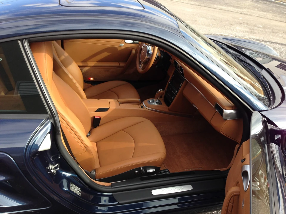 2010 Porsche 997 Turbo - Image 4 of 5