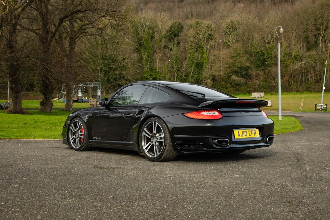 2010 Porsche 997 Turbo - Image 8 of 30