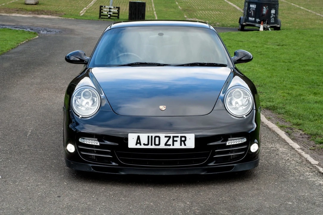 2010 Porsche 997 Turbo - Image 18 of 30