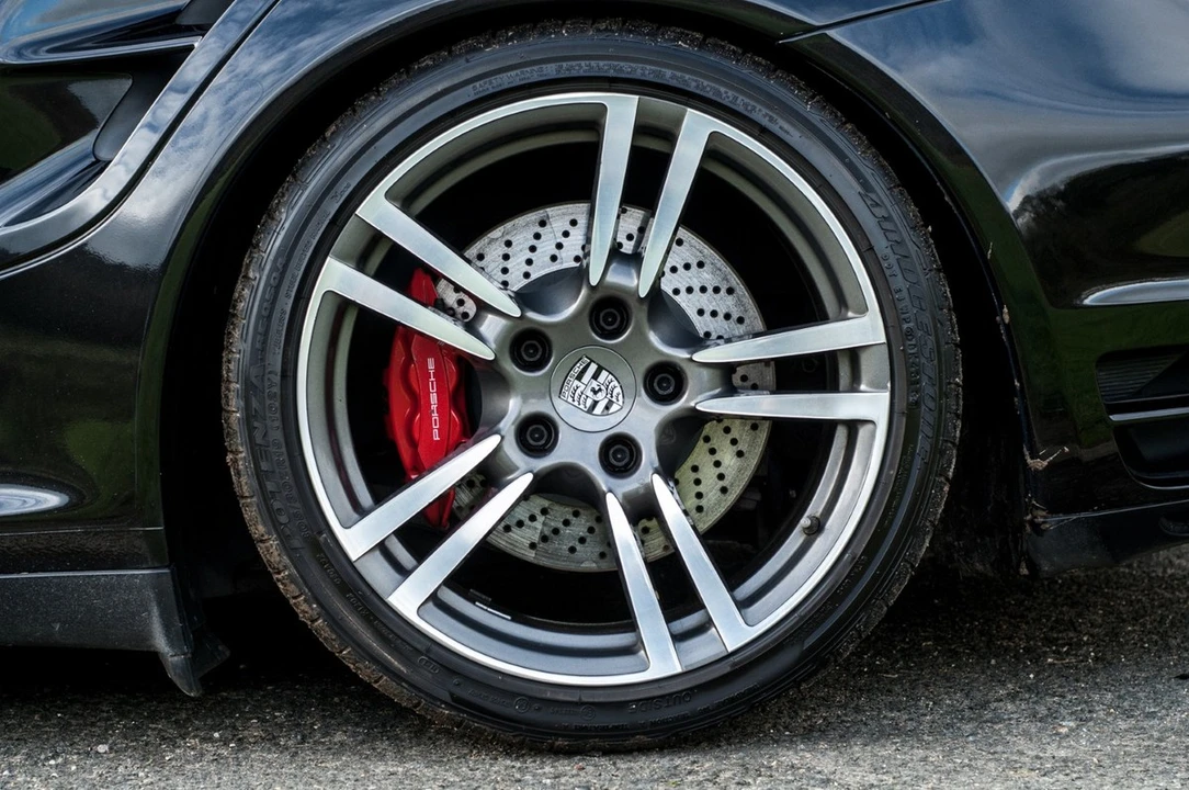 2010 Porsche 997 Turbo - Image 19 of 30