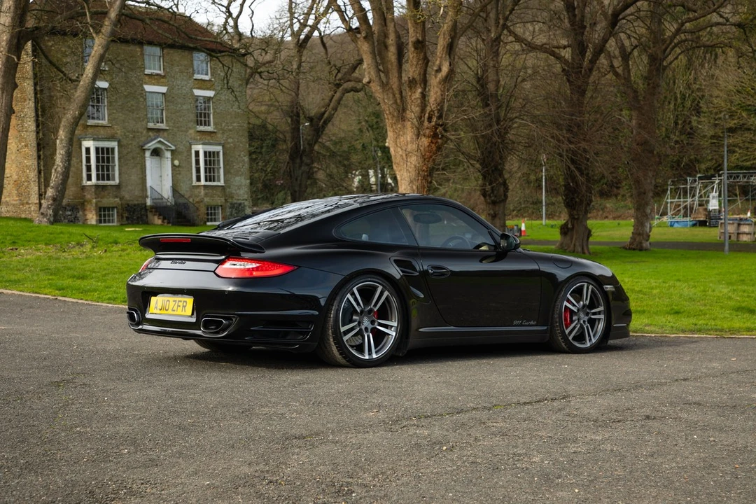 2010 Porsche 997 Turbo - Image 10 of 30
