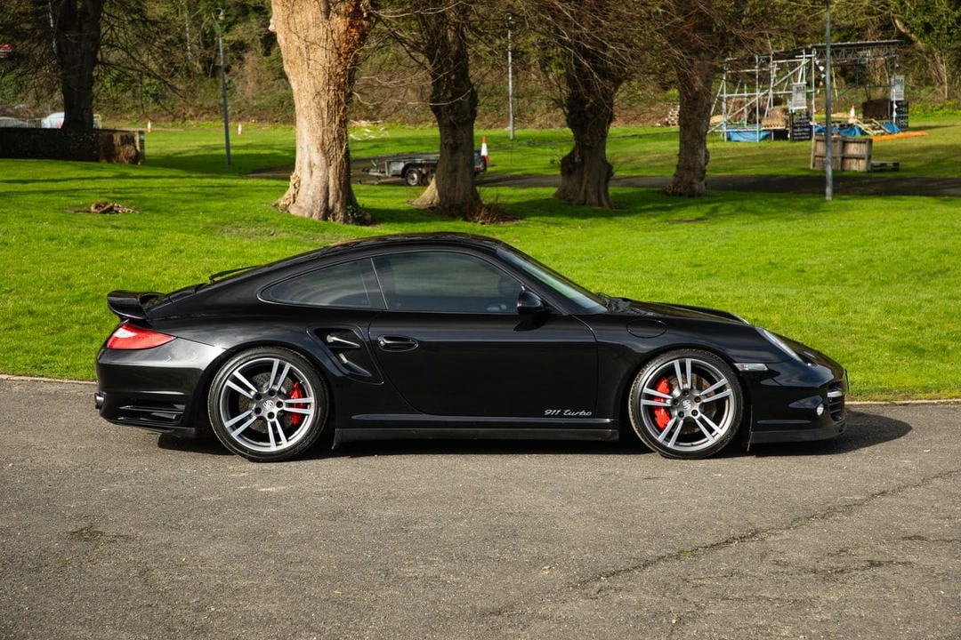 2010 Porsche 997 Turbo - Image 12 of 30