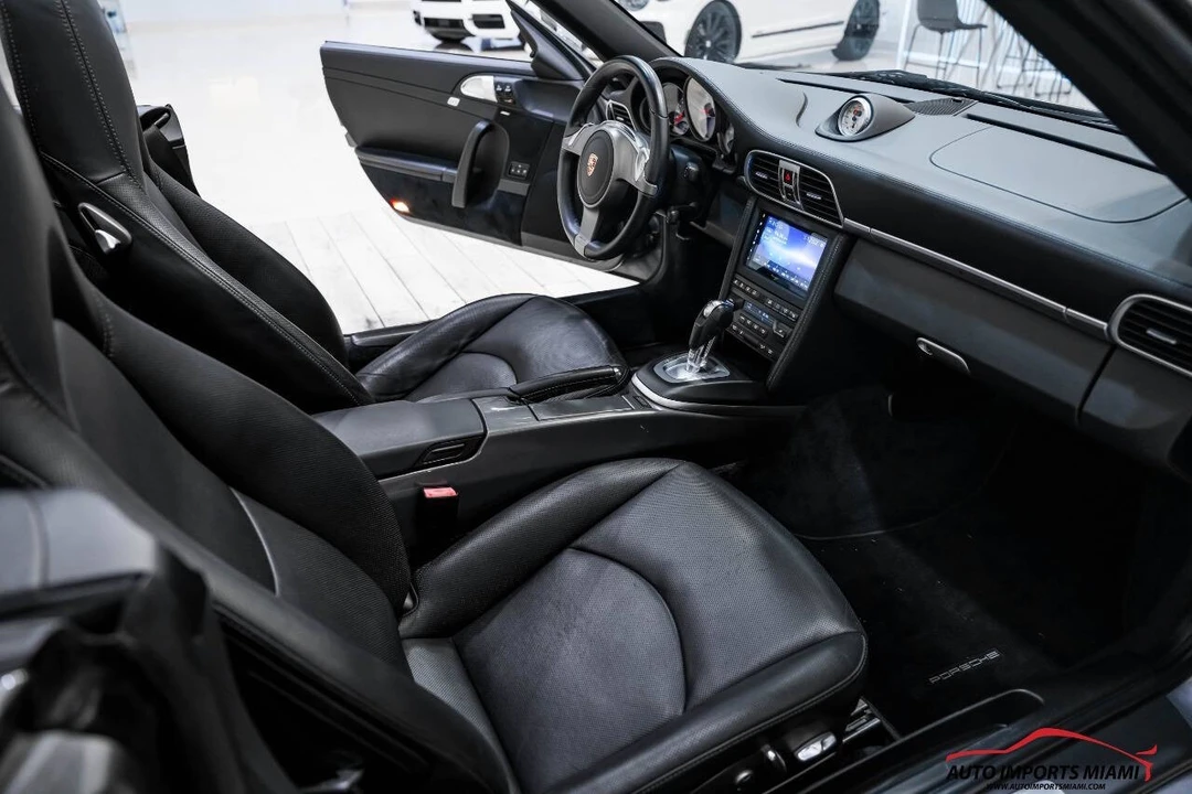 2010 Porsche 997 Turbo - Image 9 of 12