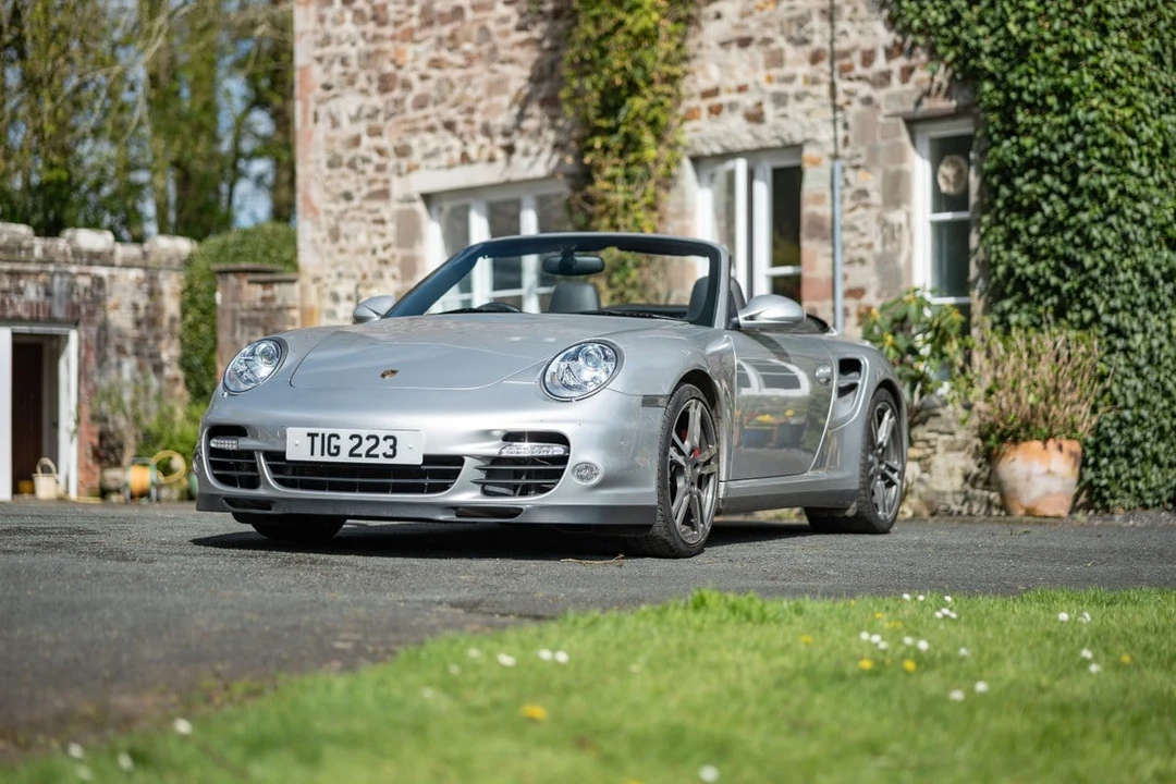 2010 Porsche 997 Turbo - Image 17 of 30