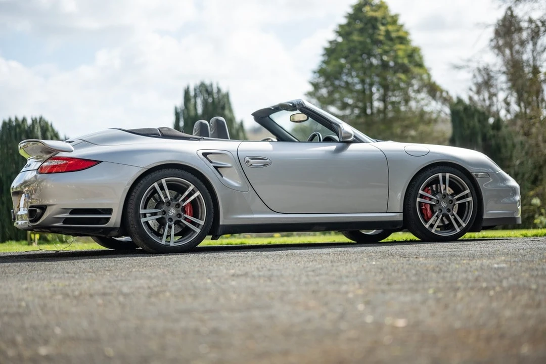 2010 Porsche 997 Turbo - Image 20 of 30