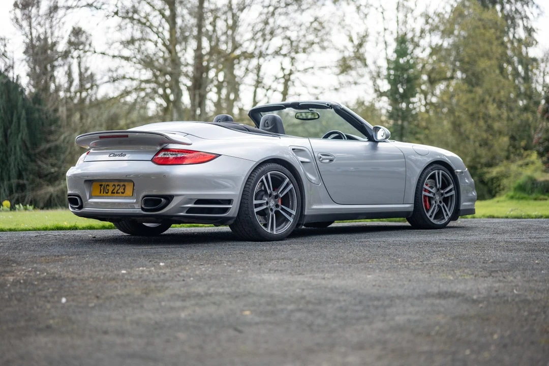 2010 Porsche 997 Turbo - Image 19 of 30