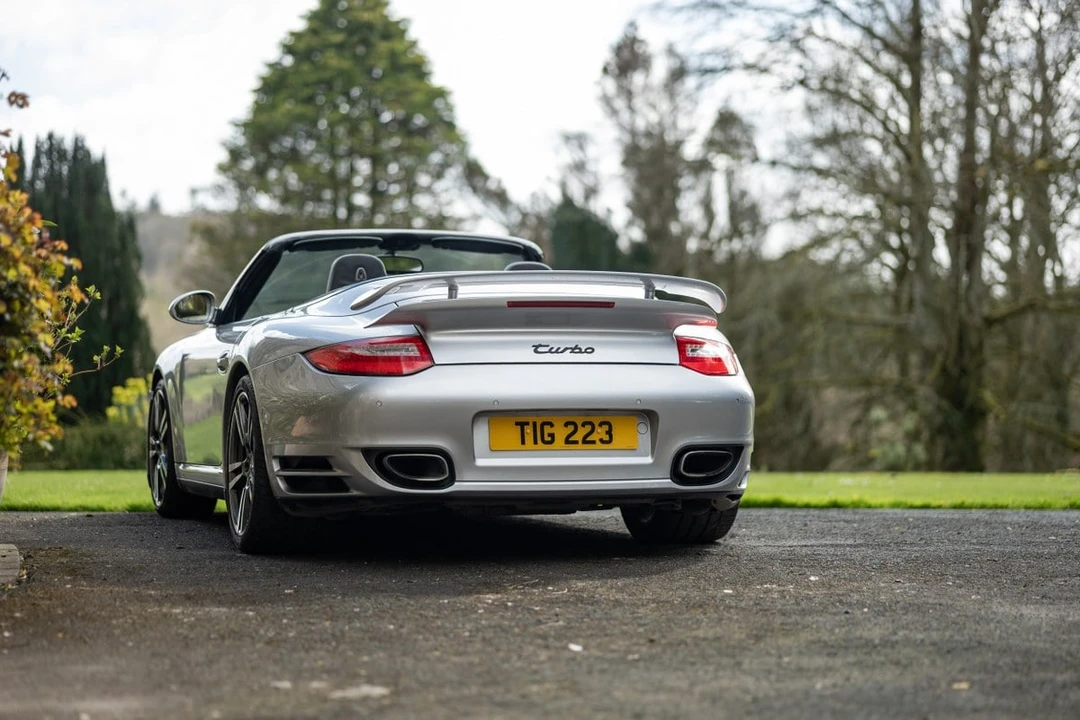 2010 Porsche 997 Turbo - Image 18 of 30