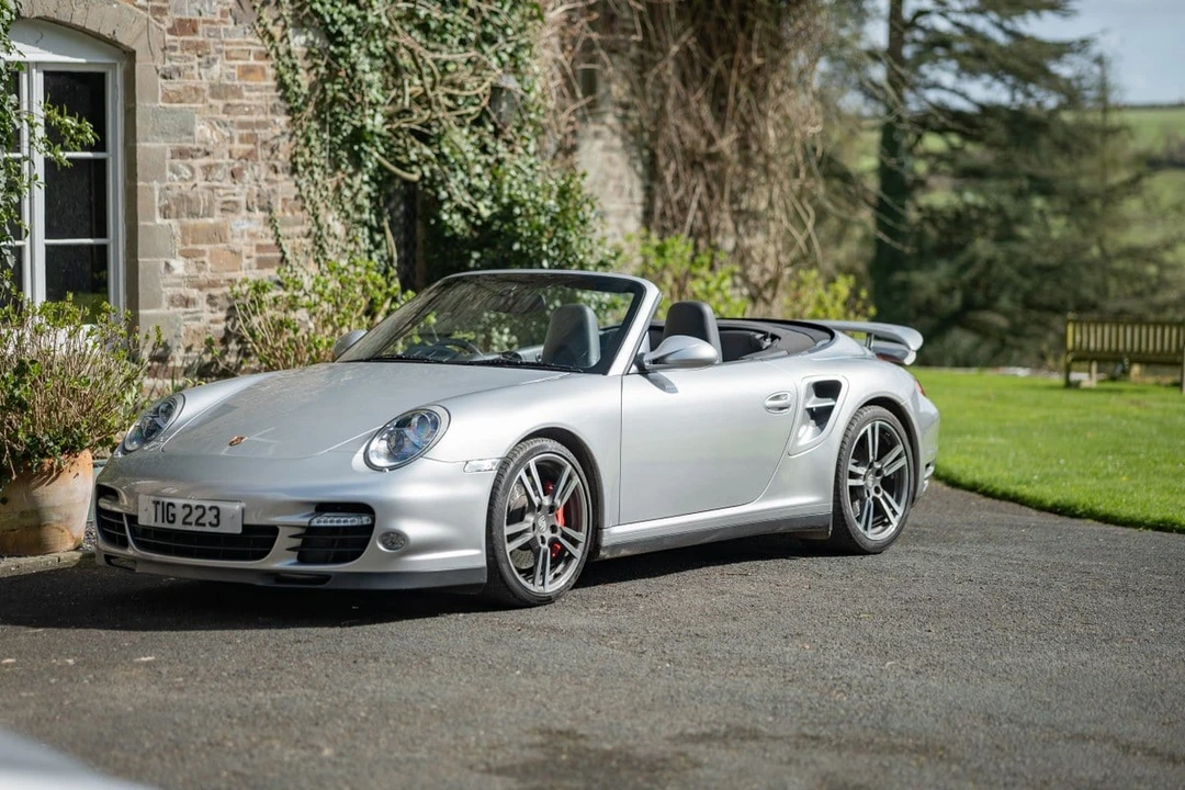 2010 Porsche 997 Turbo - Image 24 of 30