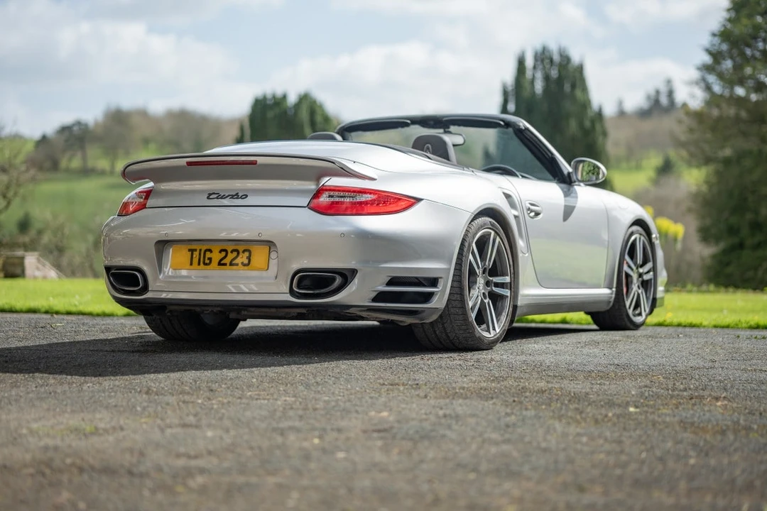 2010 Porsche 997 Turbo - Image 28 of 30