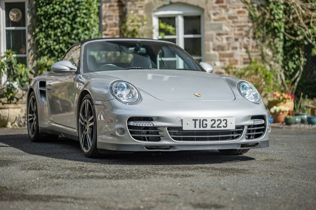 2010 Porsche 997 Turbo - Image 29 of 30