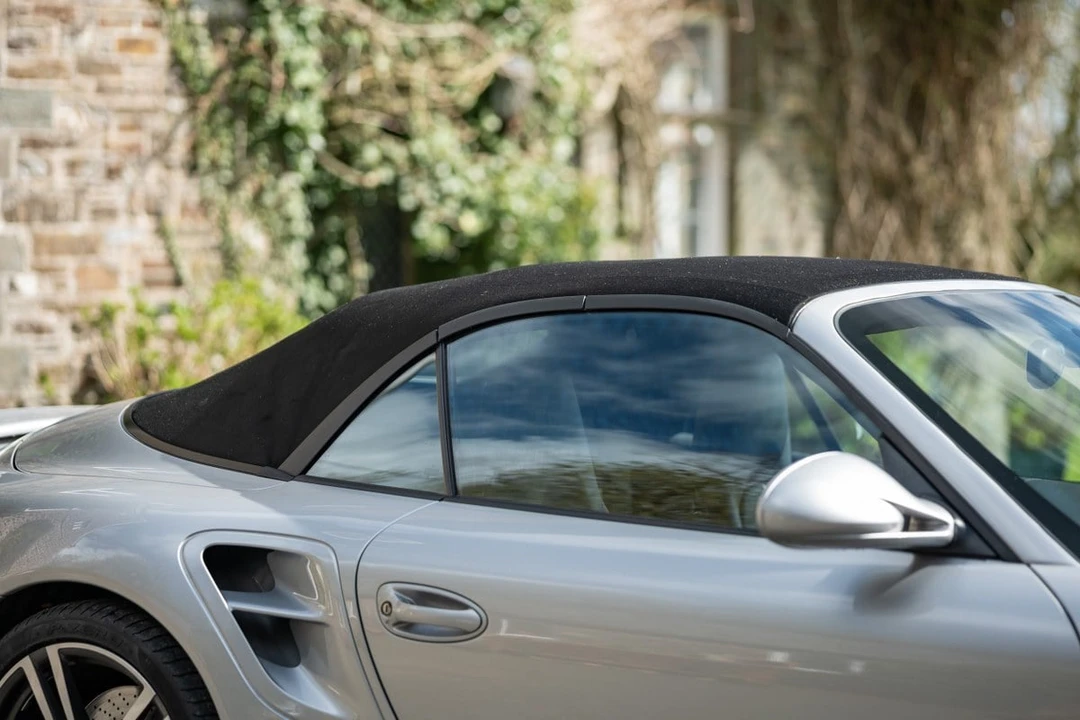 2010 Porsche 997 Turbo - Image 12 of 30