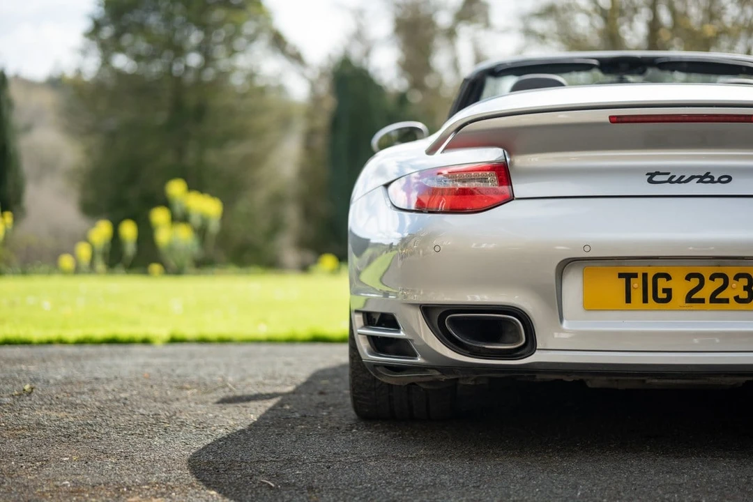 2010 Porsche 997 Turbo - Image 14 of 30