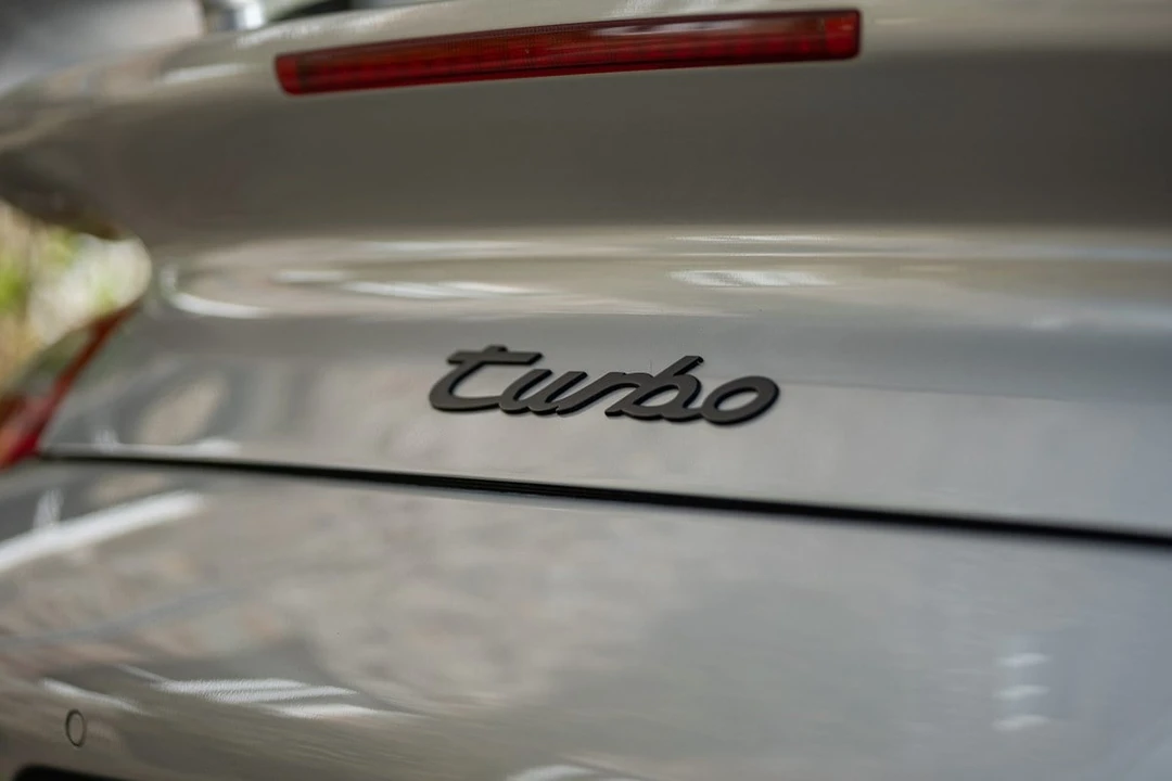 2010 Porsche 997 Turbo - Image 15 of 30
