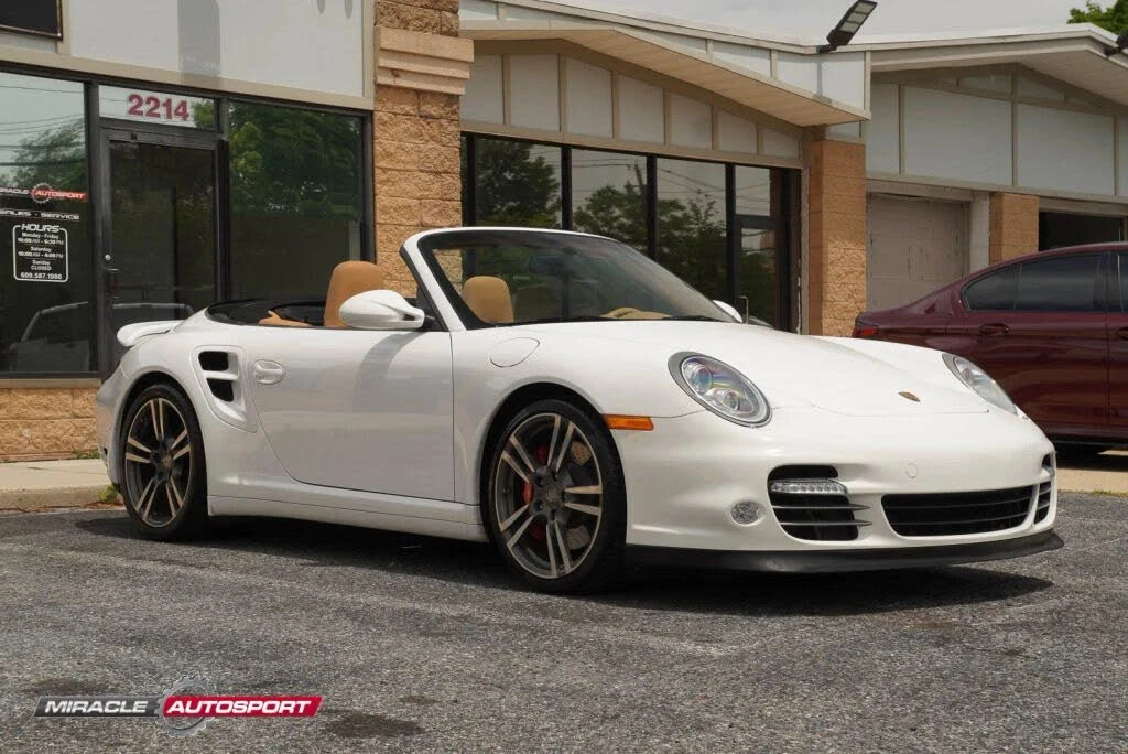 2010 Porsche 997 Turbo - Image 9 of 31