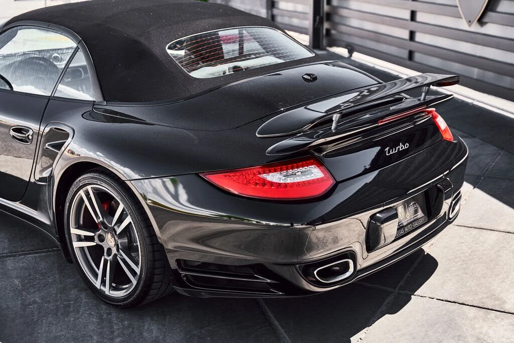 2010 Porsche 997 Turbo - Image 8 of 31