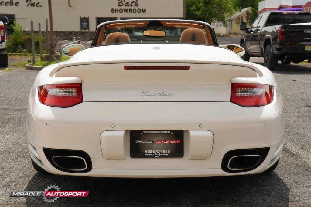 2010 Porsche 997 Turbo - Image 6 of 31