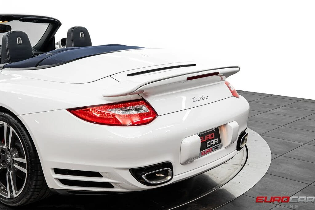 2010 Porsche 997 Turbo - Image 19 of 31