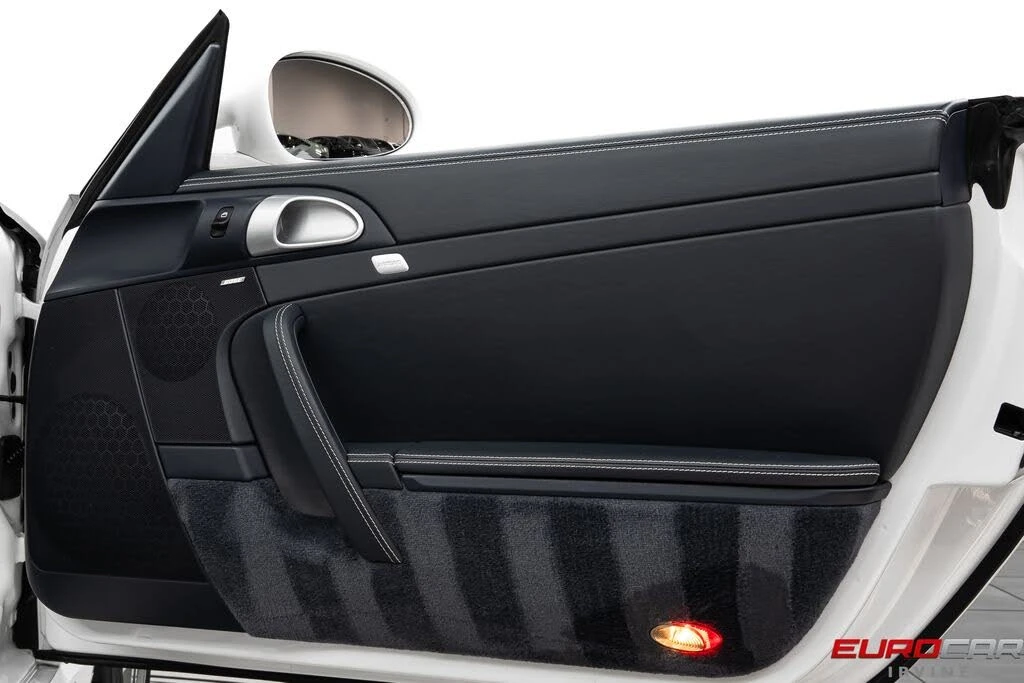 2010 Porsche 997 Turbo - Image 26 of 31