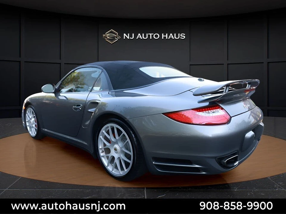 2010 Porsche 997 Turbo - Image 10 of 31