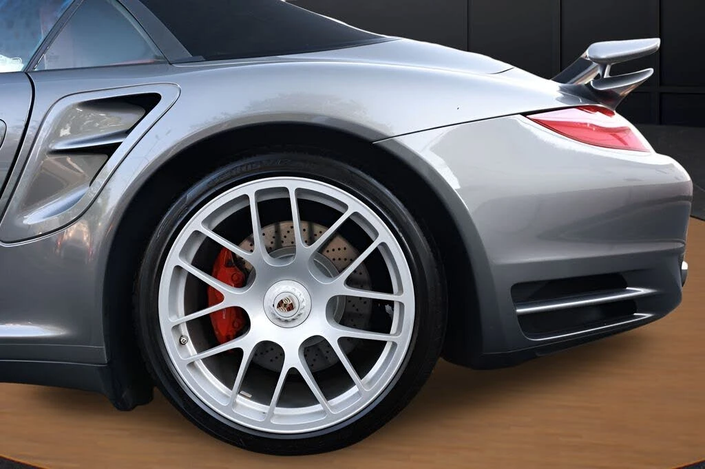 2010 Porsche 997 Turbo - Image 7 of 31