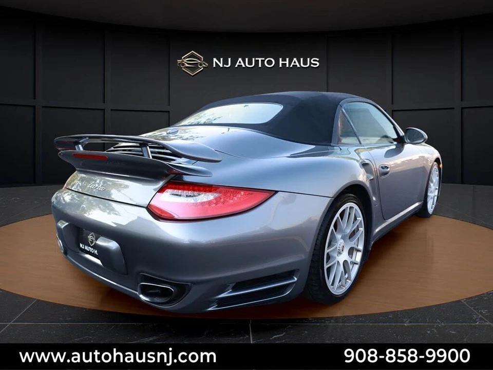 2010 Porsche 997 Turbo - Image 18 of 31
