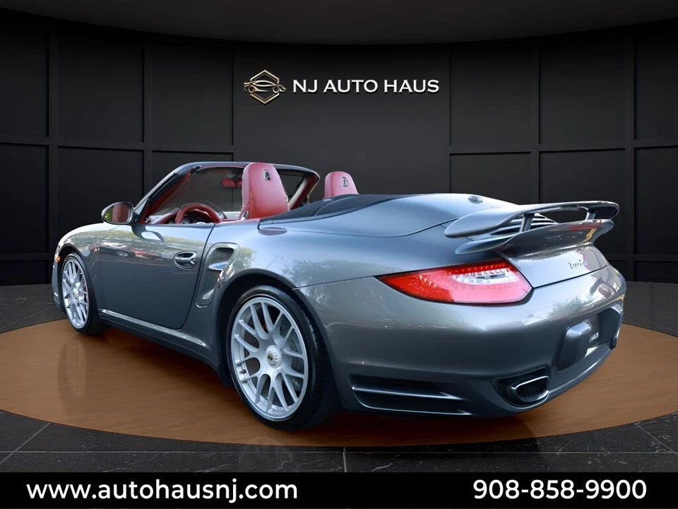 2010 Porsche 997 Turbo - Image 14 of 31