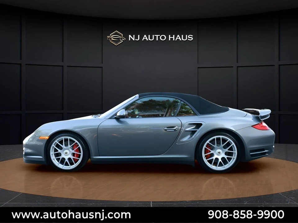 2010 Porsche 997 Turbo - Image 9 of 31