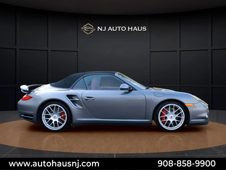 2010 Porsche 997 Turbo - Image 24 of 31